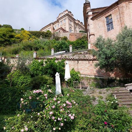 Il Giardino Di Olivia Apartment Guarene Екстериор снимка