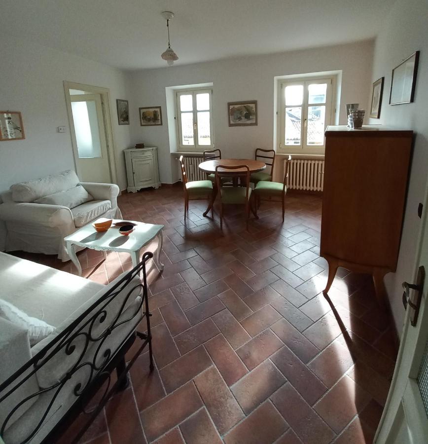 Il Giardino Di Olivia Apartment Guarene Екстериор снимка