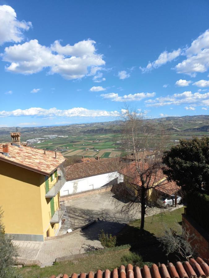 Il Giardino Di Olivia Apartment Guarene Екстериор снимка
