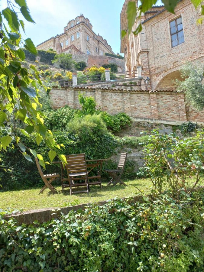 Il Giardino Di Olivia Apartment Guarene Екстериор снимка