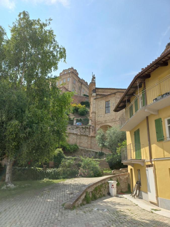 Il Giardino Di Olivia Apartment Guarene Екстериор снимка
