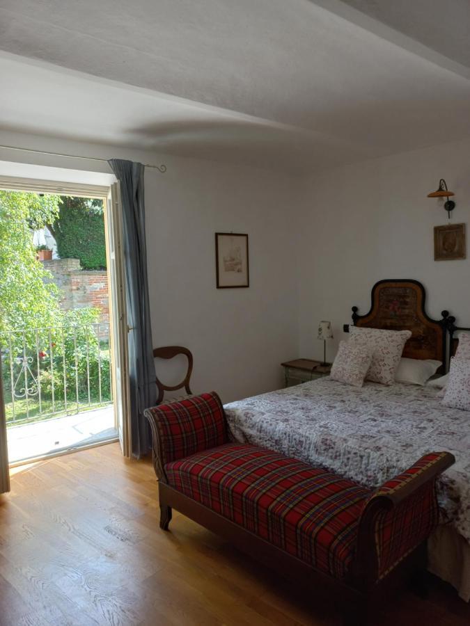 Il Giardino Di Olivia Apartment Guarene Екстериор снимка