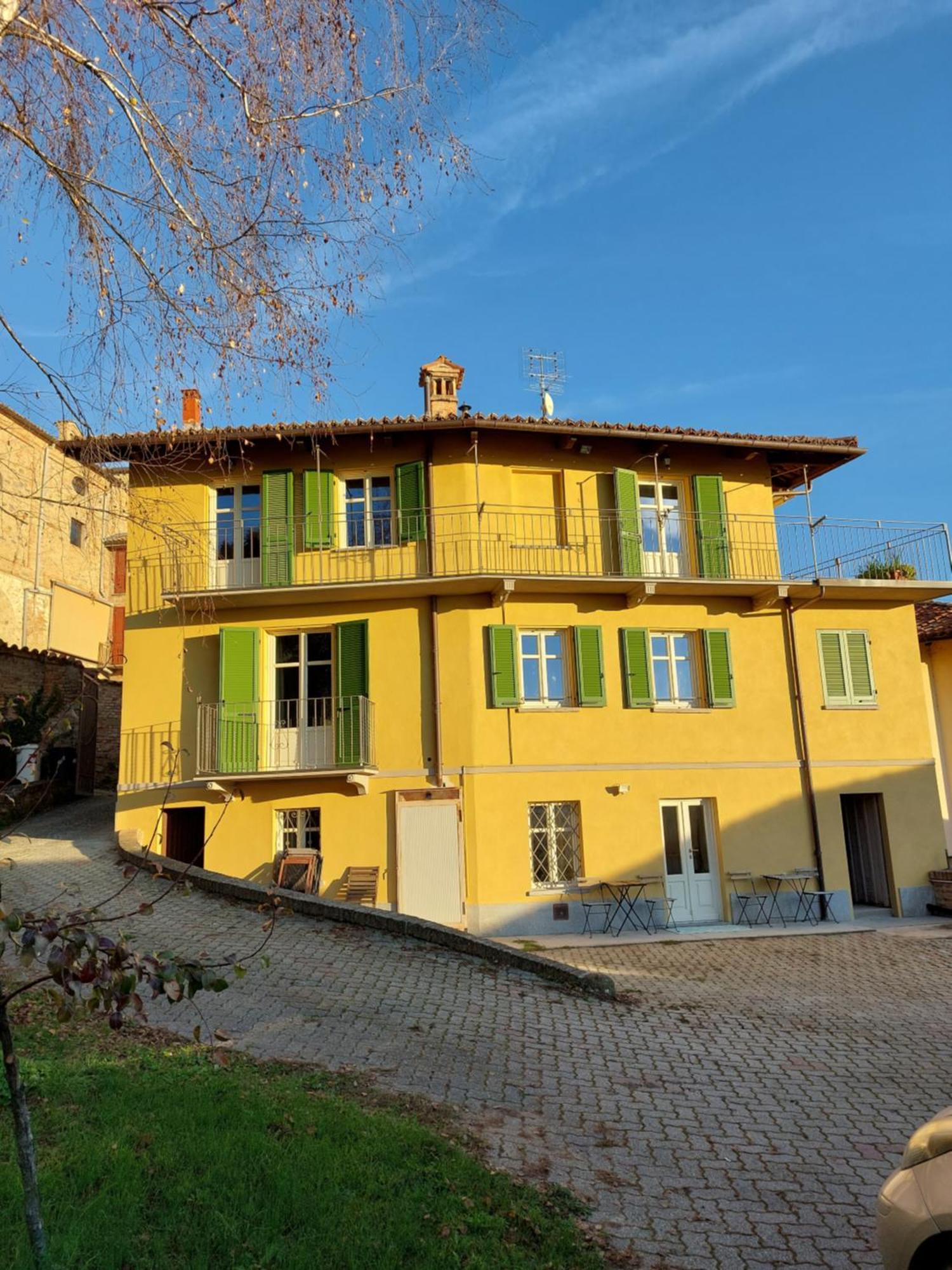 Il Giardino Di Olivia Apartment Guarene Екстериор снимка